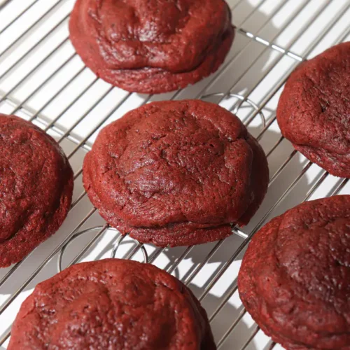 Red Velvet Cheesecake (2 pcs)